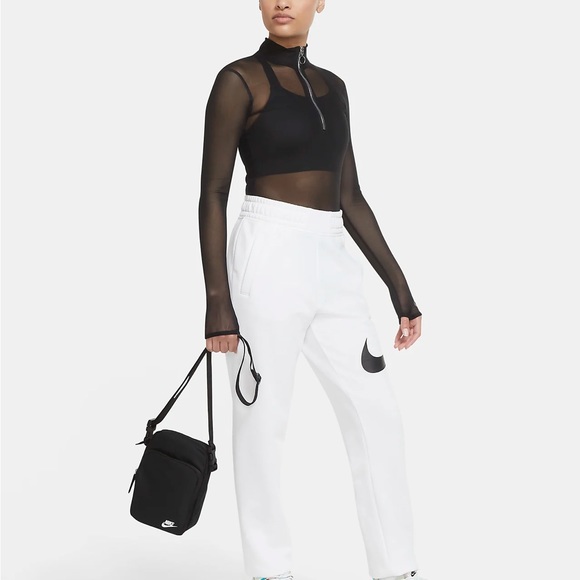 Nike crossbody bag brand new black 42 size max - Picture 6 of 6